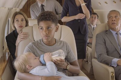 A Crying Baby, A Billionaire Father, and a Poor Teen From Newark — The Stormy Flight That No Passenger Ever Forgot